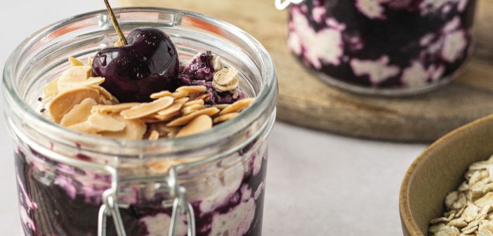 Cherry Bakewell Overnight Oats